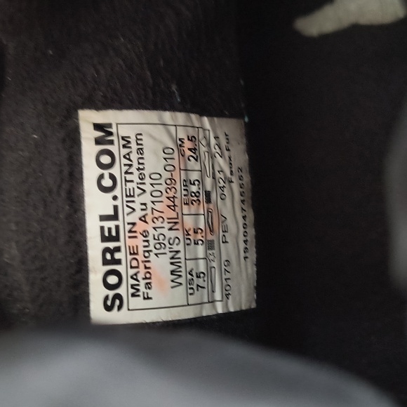 Sorel Out N About Puffy Zip Boot Size 7.5 - Picture 8 of 9